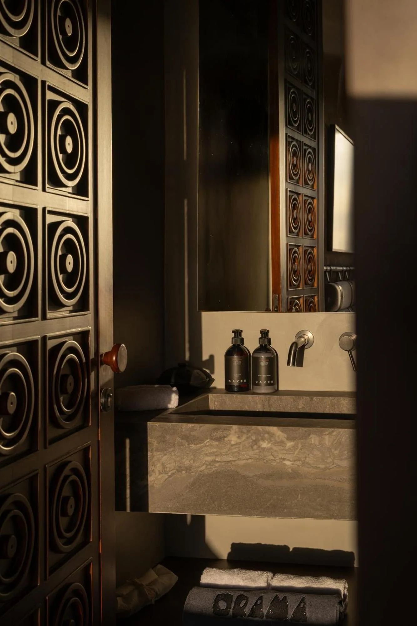 Ambient bathroom settings in Orama Bali