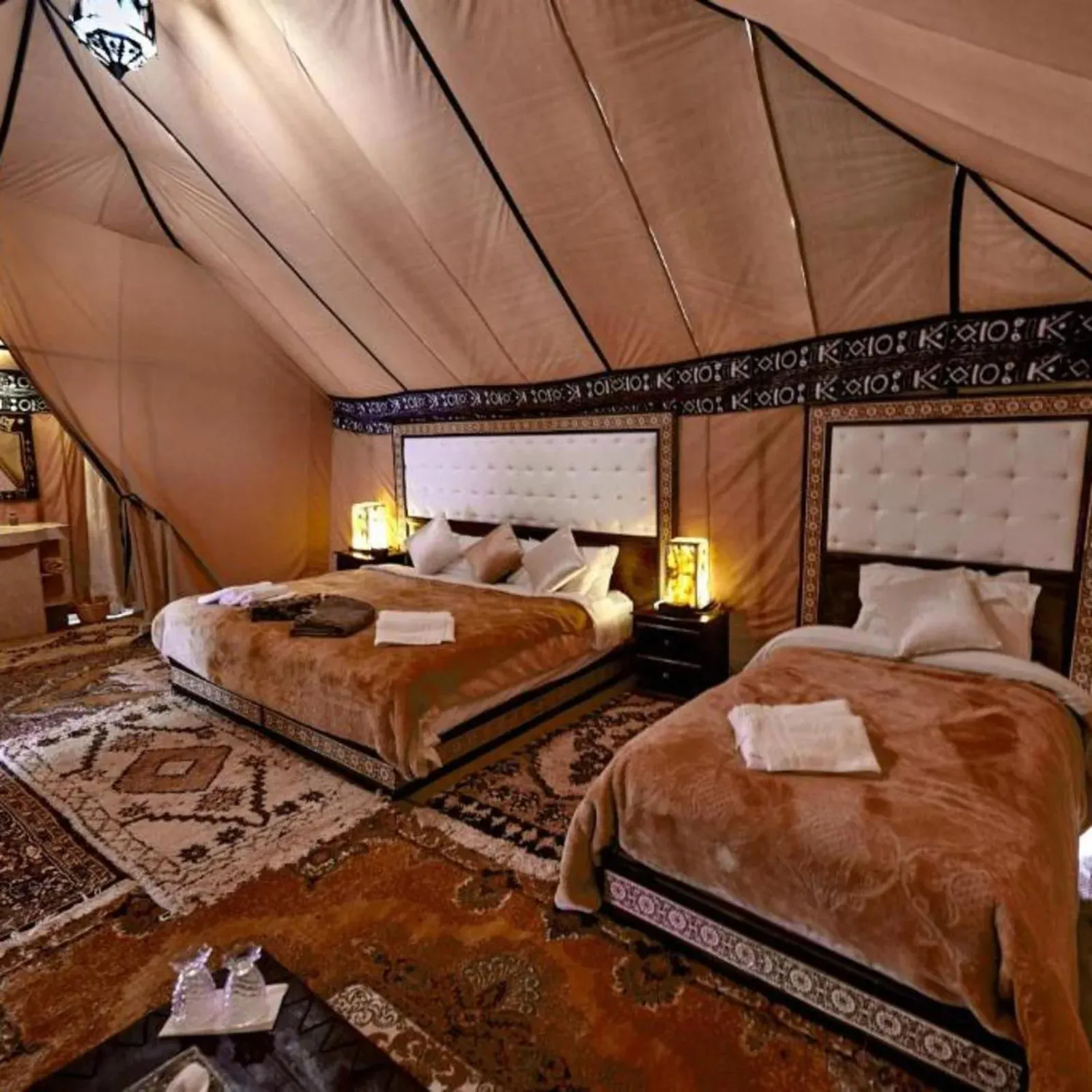 Overnight Luxury Camp, en Merzouga