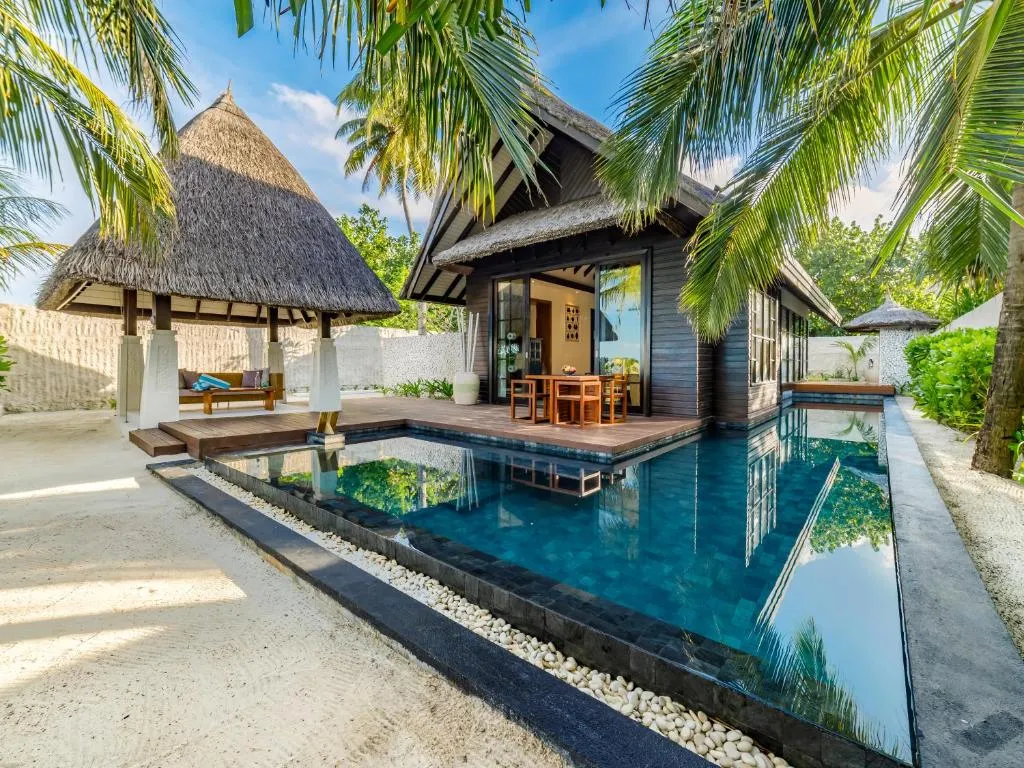 Außenansicht einer Luxusvilla im OZEN RESERVE BOLIFUSHI