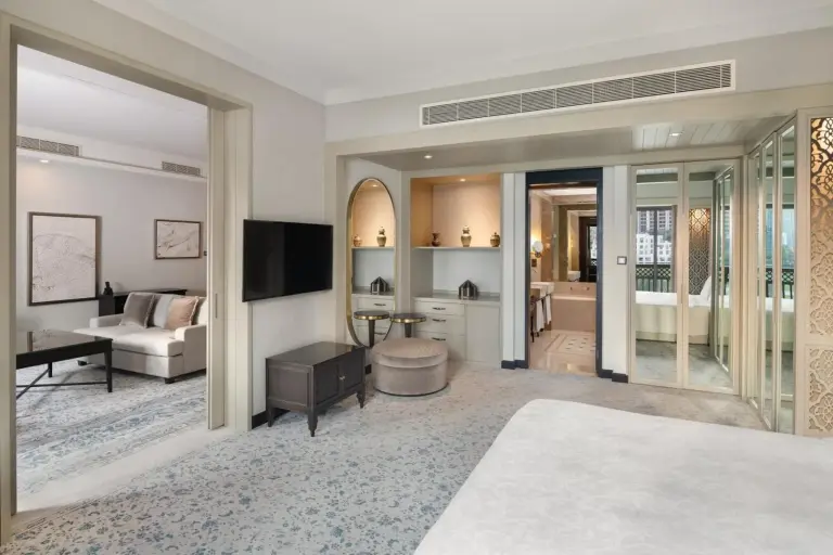 Palace Downtown suite bedroom