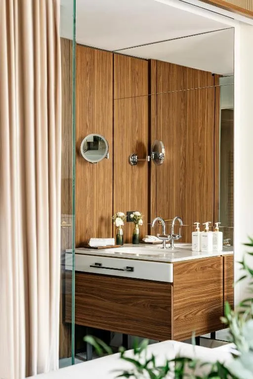 Palazzo Cordusio Gran Meliá Hotel sophisticated bathroom with dual sinks