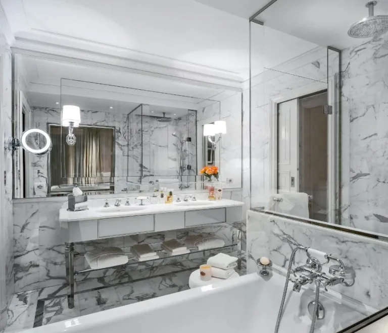Palazzo Parigi Hotel & Grand Spa marble bathroom