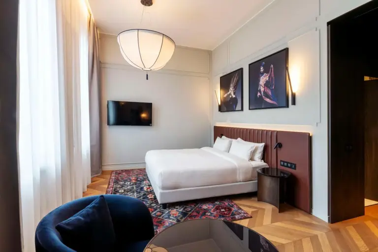 Palazzo Touring Club Milan, A Radisson Collection Hotel chambre d’hôtes élégante avec vue