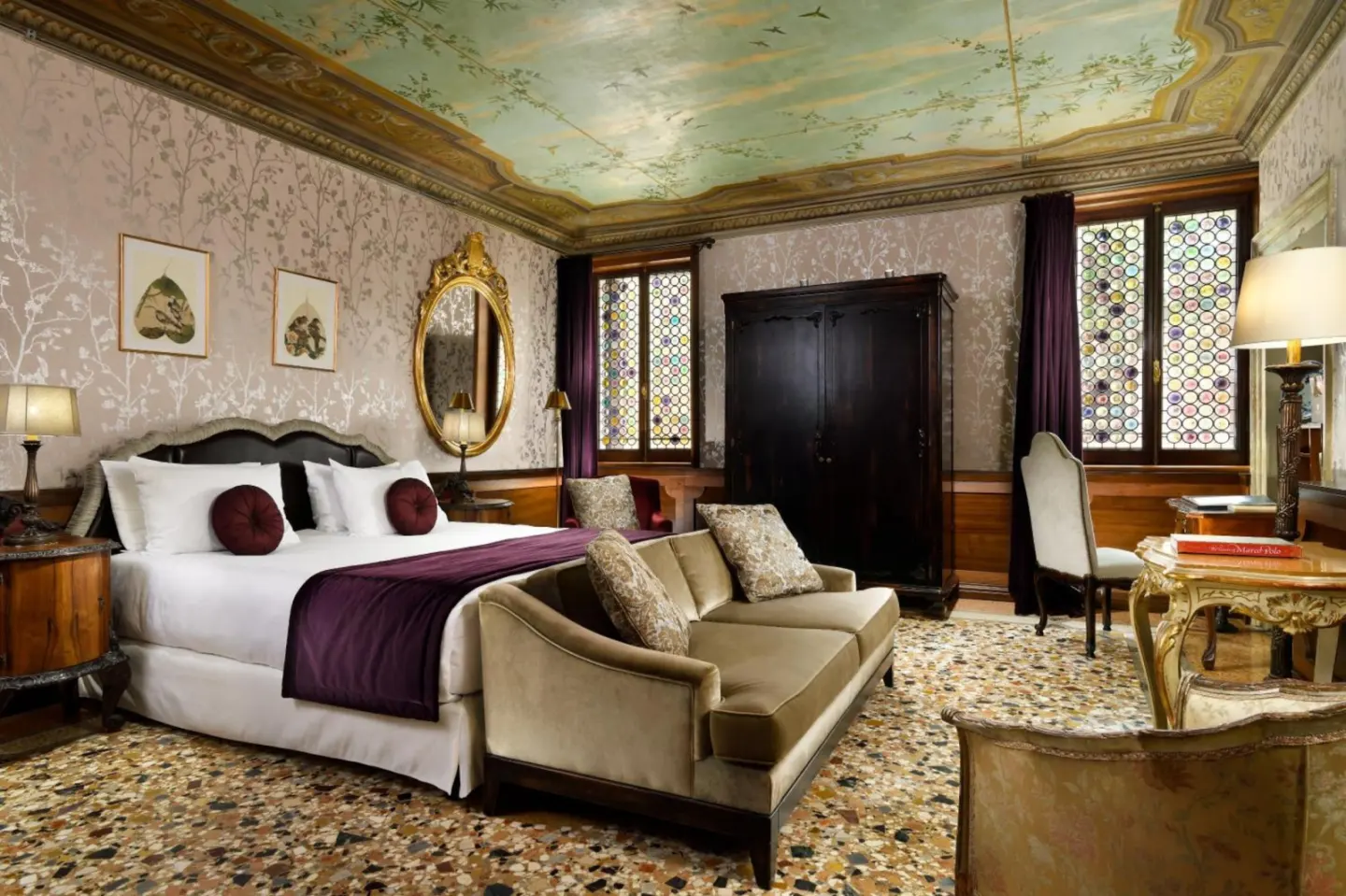 Dormitorio de suite lujosa en Palazzo Venart Luxury Hotel en Venecia