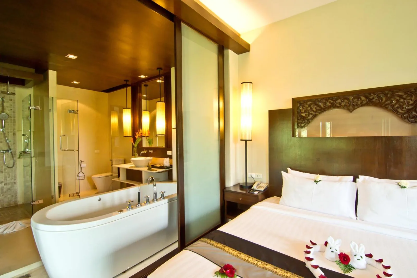 Mise en scène romantique au Panviman Chiang Mai Spa Resort
