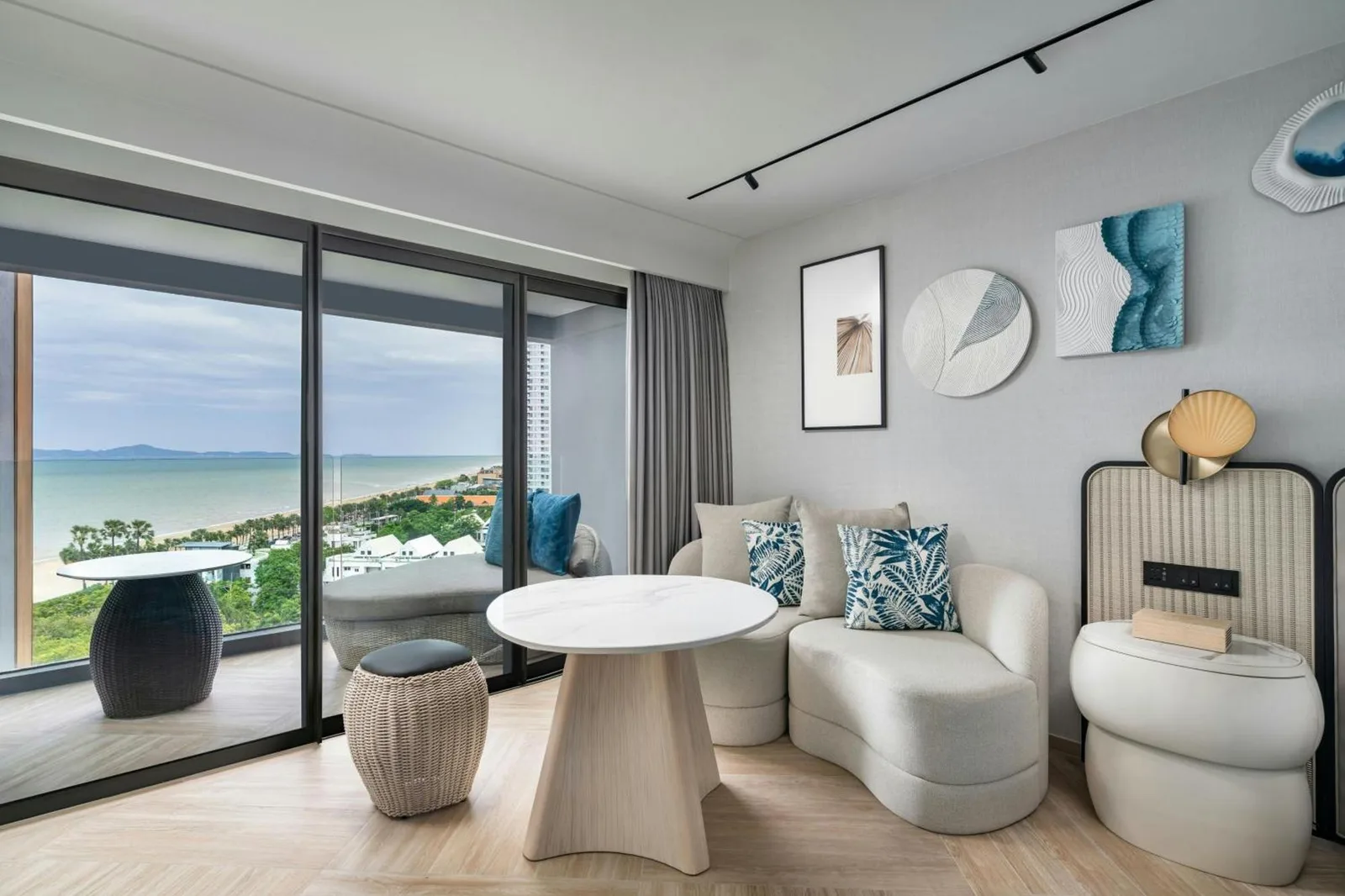 Lounge des Pattaya Marriott Resort and Spa mit Meerblick
