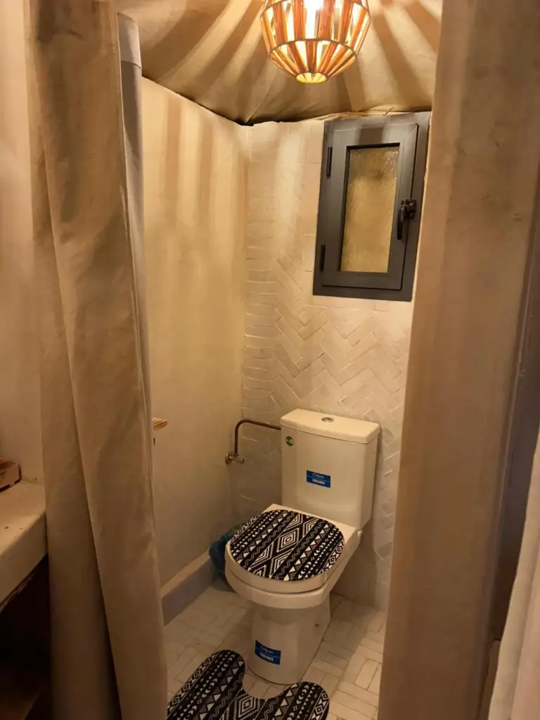 Toilet facilities in the luxury tent at Peaceful Luxury Camp in Merzouga