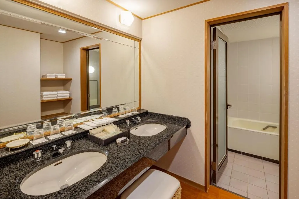 Phoenix Seagaia Ocean Tower moderne Badezimmerannehmlichkeiten