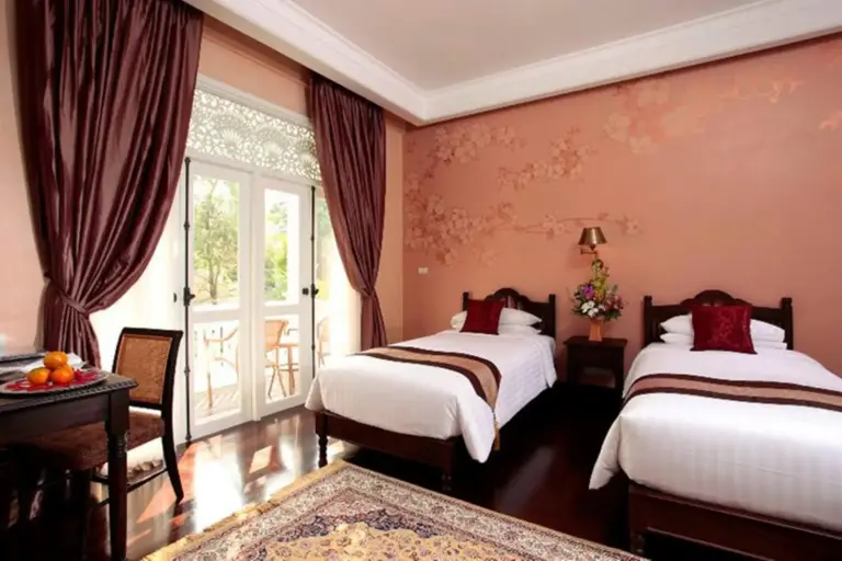 Habitación doble de lujo en Ping Nakara Boutique Hotel And Spa con decoración
