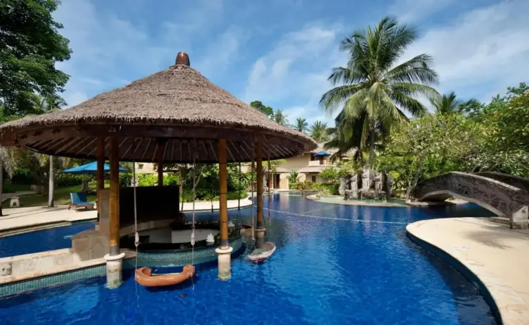 Poolhütte in der Pool Villa Merumatta Senggigi