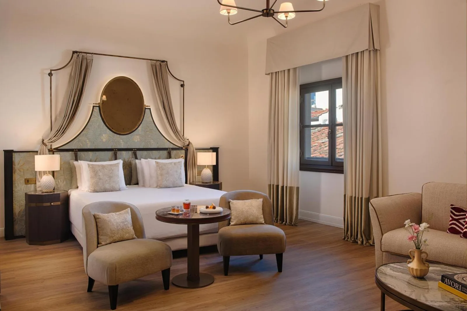 Deluxe room at Porta Rossa Hotel Firenze, Colbert Collection in Florence