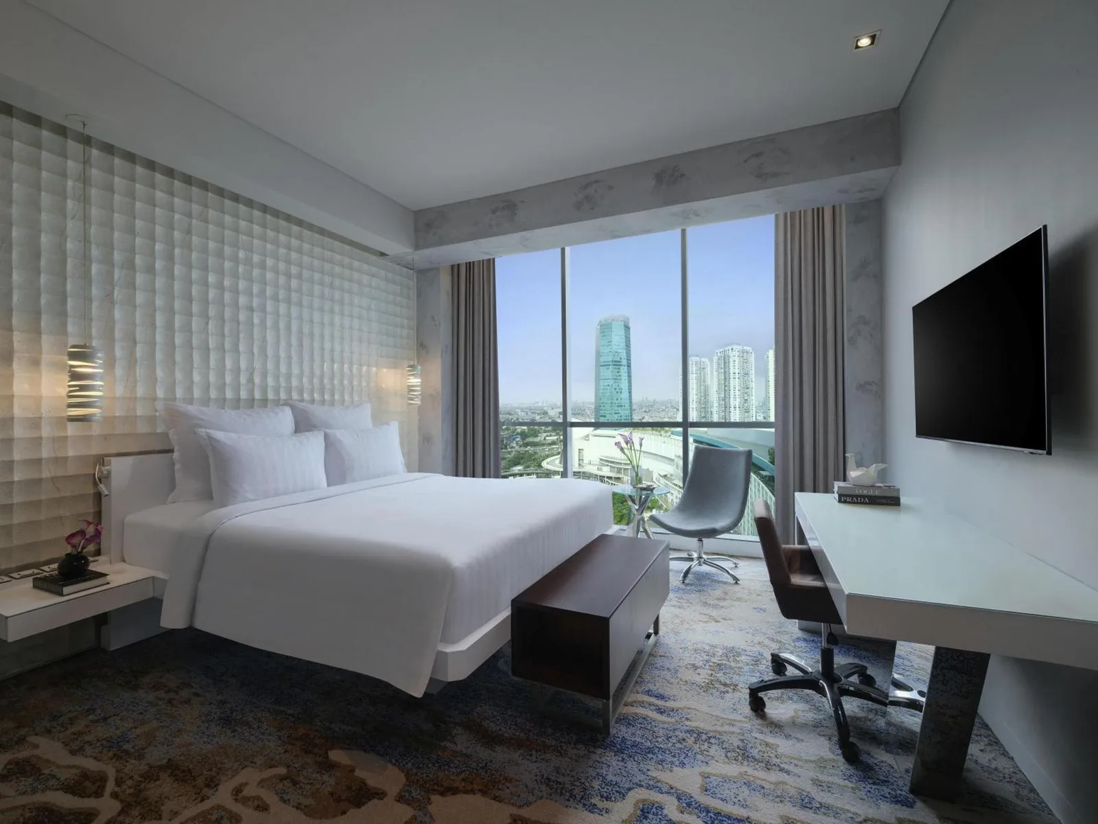 Chambre d'invité au Pullman Jakarta Central Park avec vue sur la ville