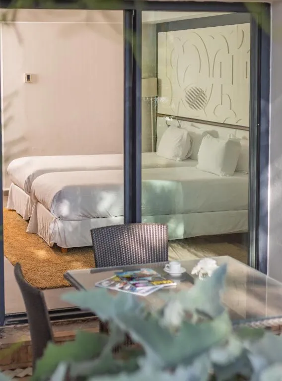 Room with a coffee table at Pullman Mazagan Royal Golf & Spa