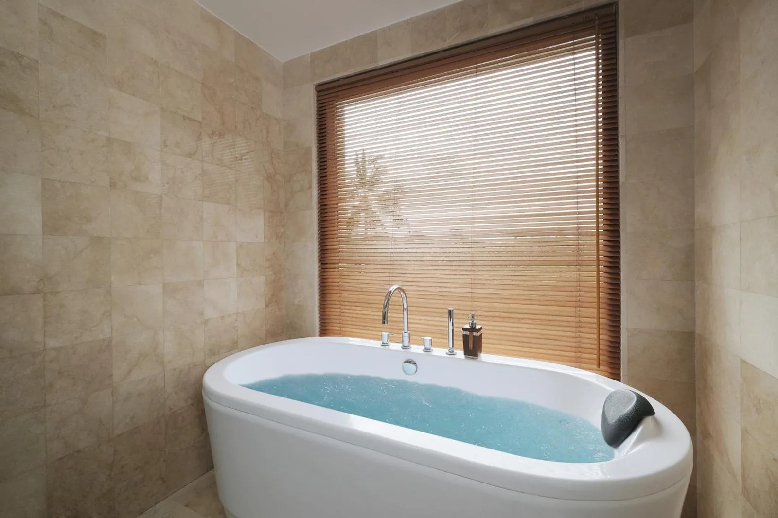 Bathtub with scenic view at Puri Sebali Resort
