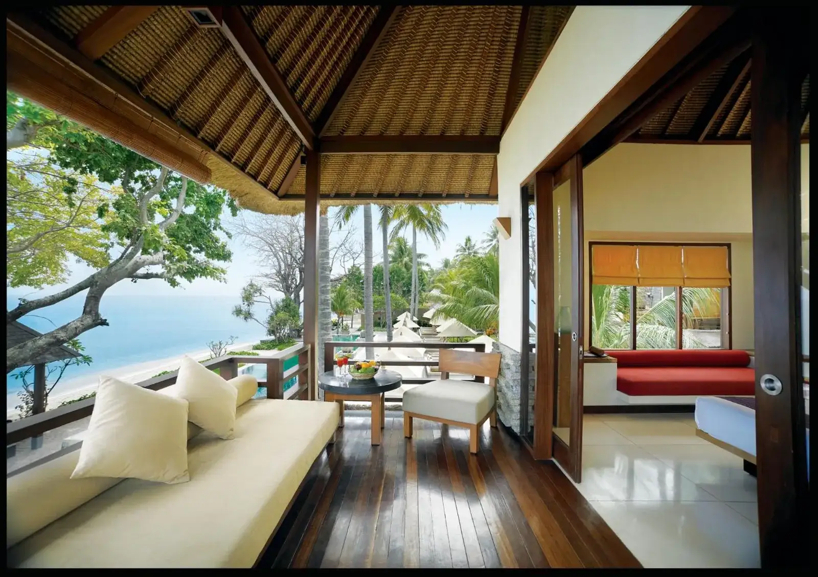 Zona de estar con vistas en Qunci Villas Resort