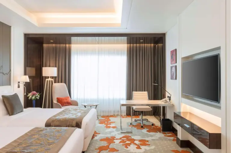 Radisson Blu Hotel, Ajman - Twin guest room