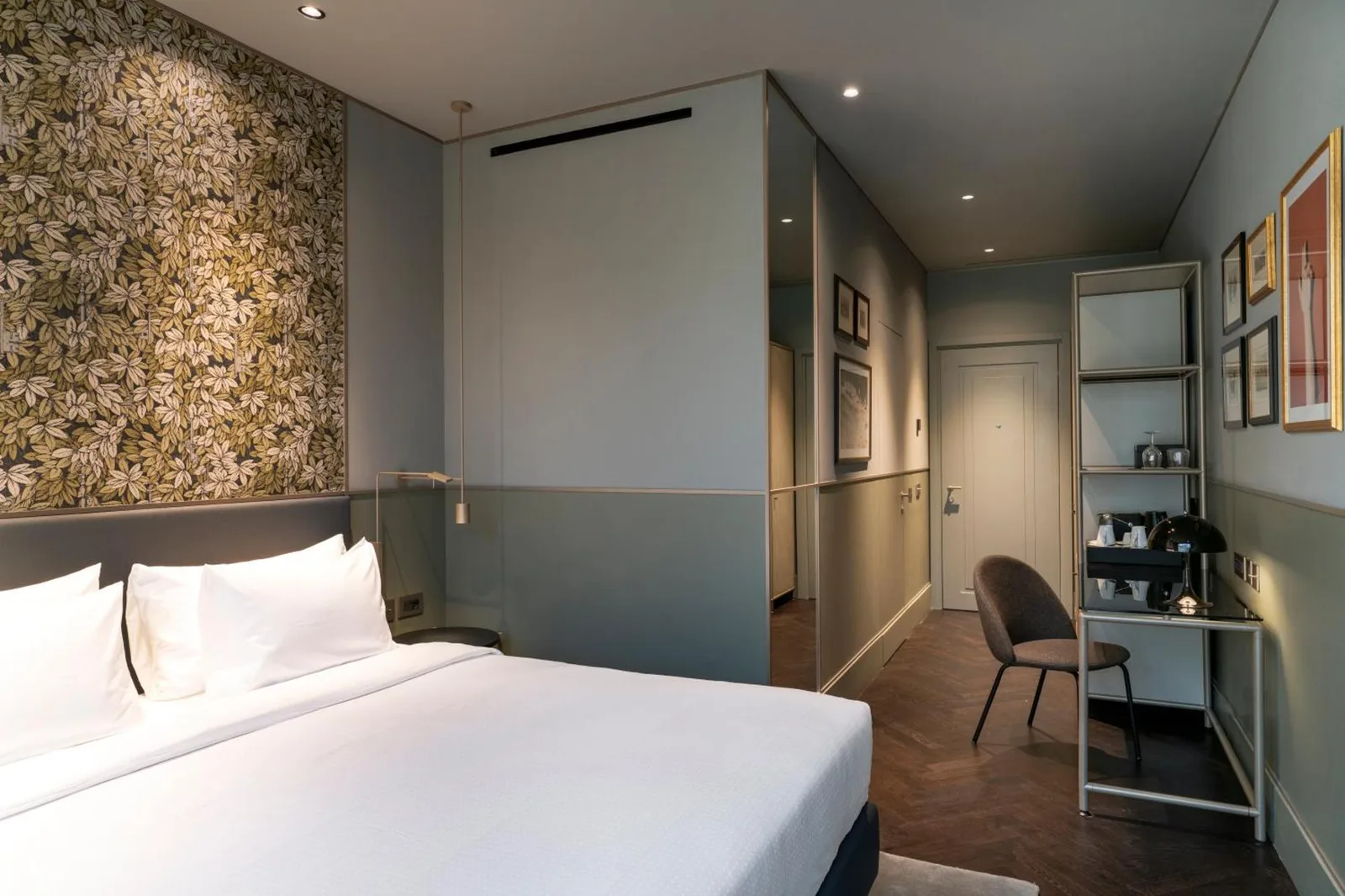 Acogedora habitación de huéspedes en Radisson Collection Hotel, Roma Antica en Roma