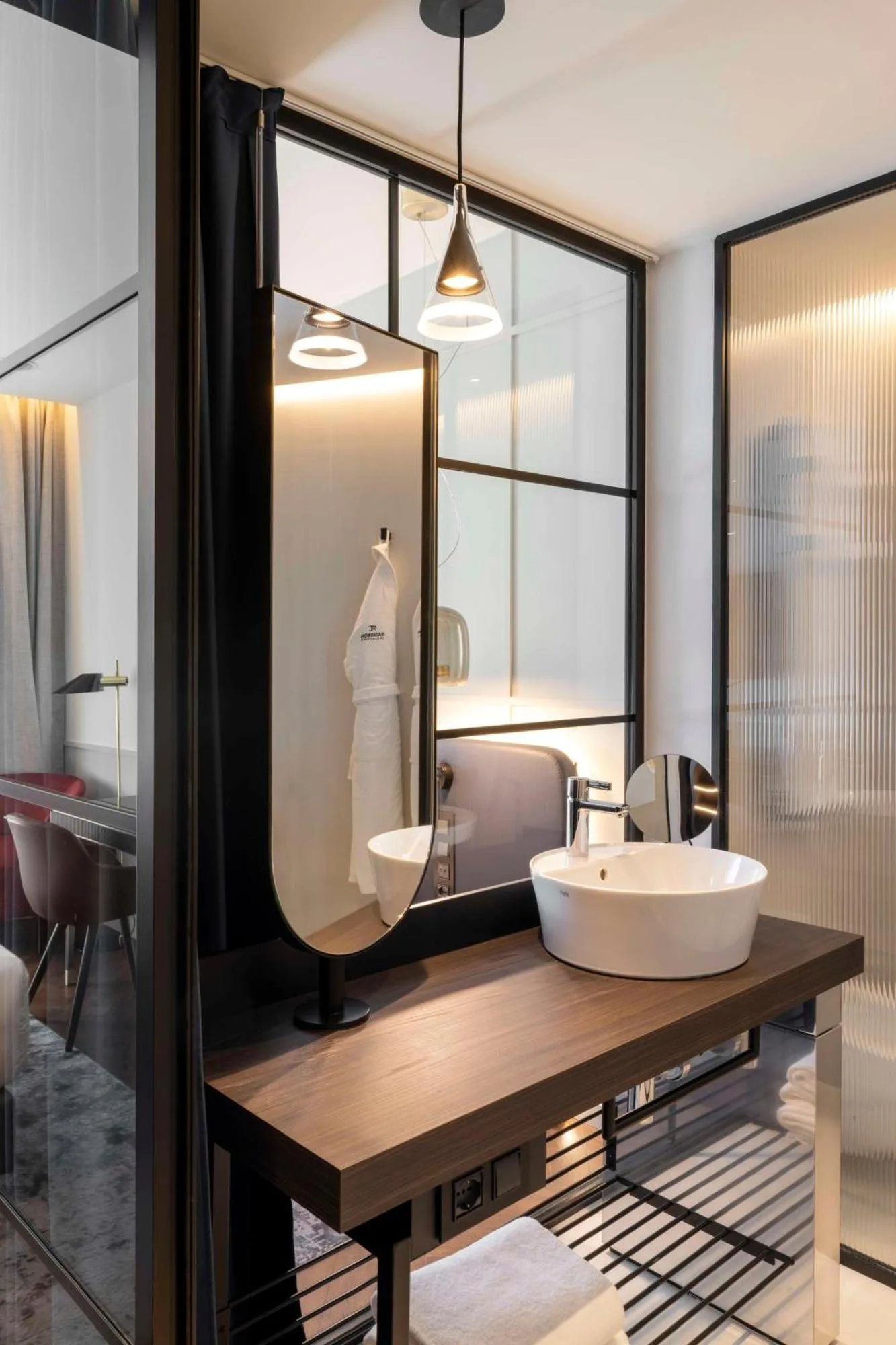 zona del lavabo del baño de Radisson Collection Hotel, Santa Sofia Milan