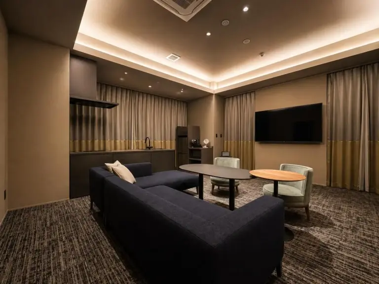 Installation de salle de réunion au Randor Hotel Sapporo Prestige