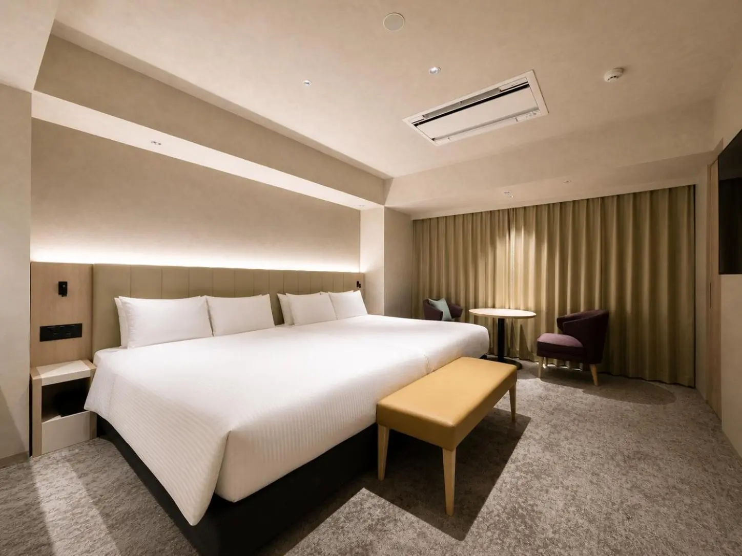 Suite au design moderne au Randor Hotel Sapporo Prestige