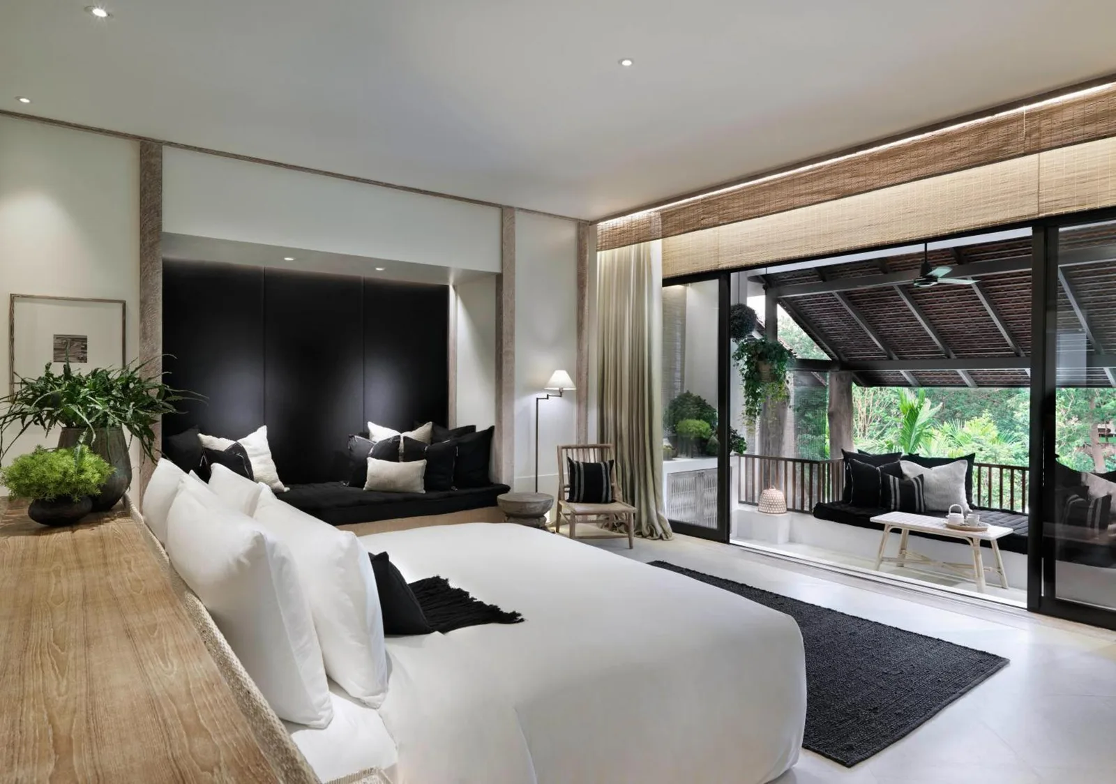 Bedroom suite at Raya Heritage in Chiang Mai