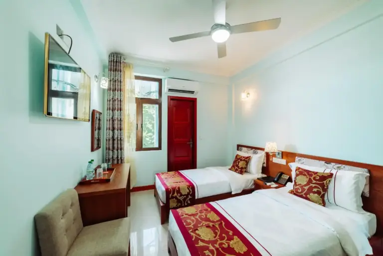 Rekidhiye Inn Twin Room with Amenities