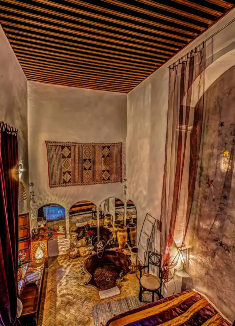 Overview of a guest room in Riad Almaz, Fes