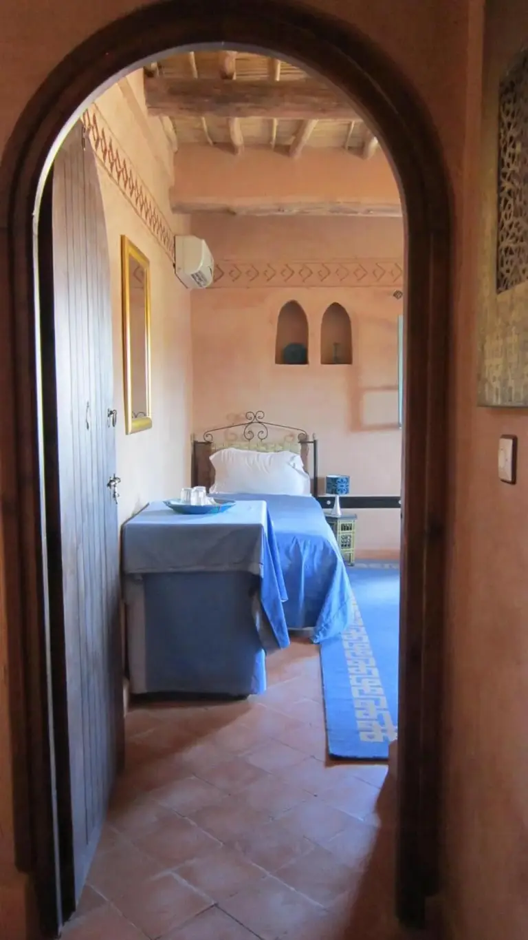 Entrée d'une chambre au Riad Dar Barbara à Ouarzazate