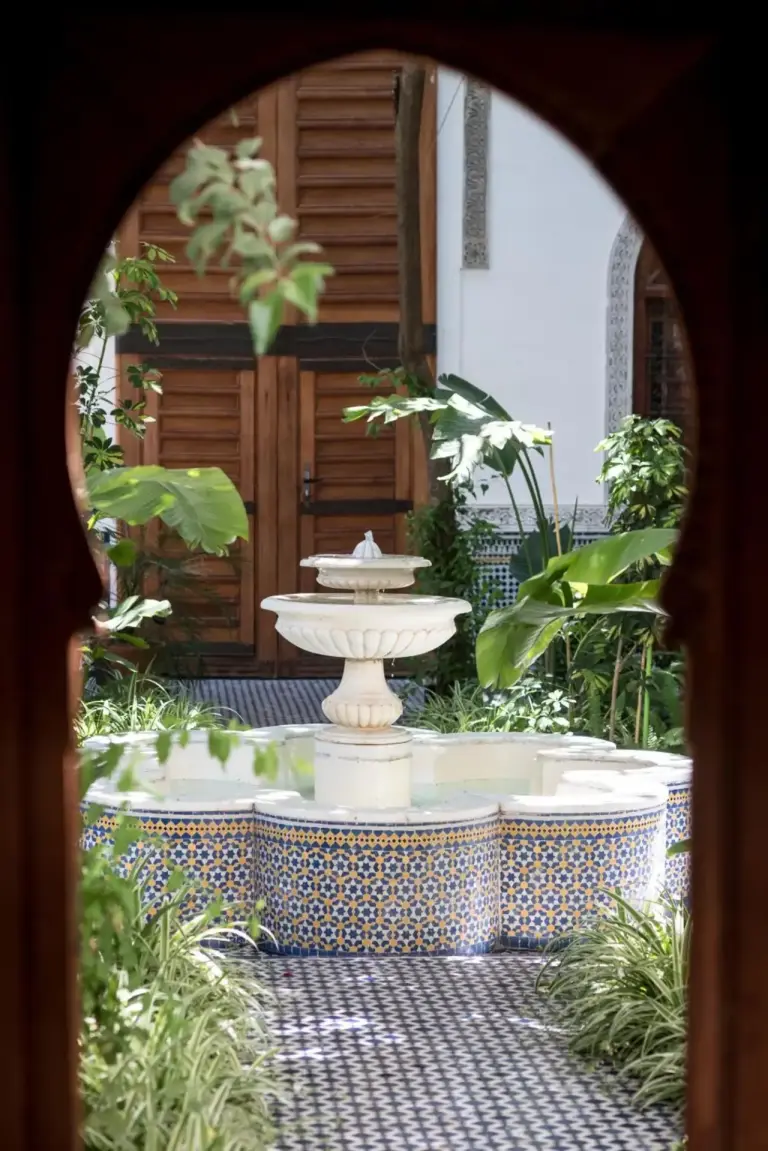 Riad Hanael Garden & Spa garden fountain