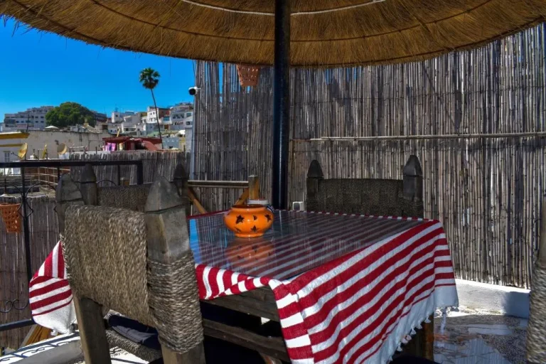 Riad KASBAH rooftop terrace seating
