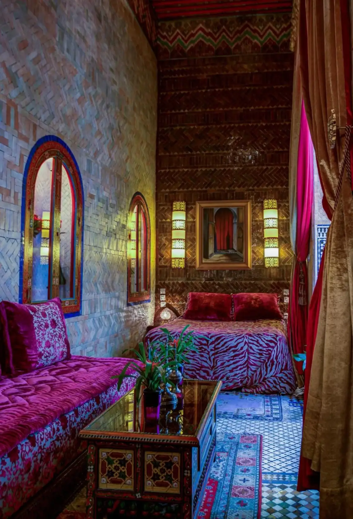 Gemütlicher Loungebereich in einer Suite im Riad La Maison Verte in Fes
