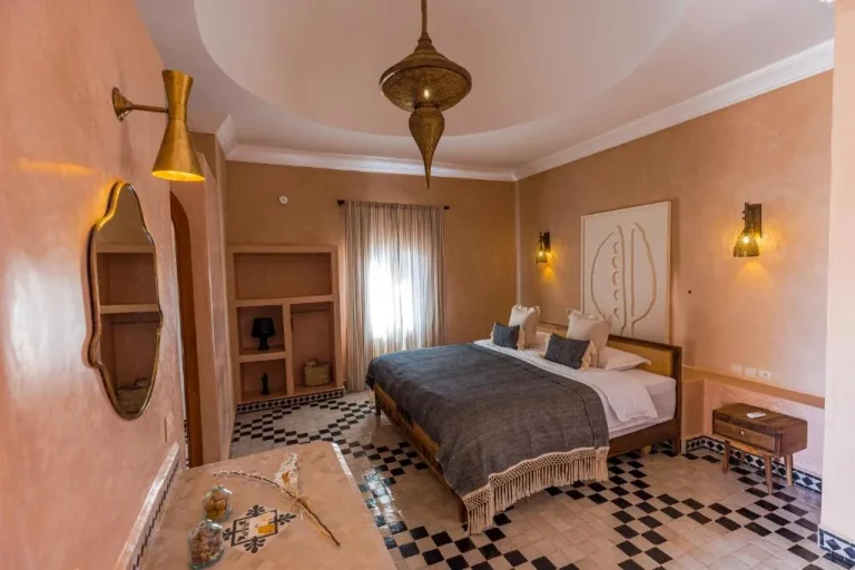 Riad Villa Amood deluxe room layout