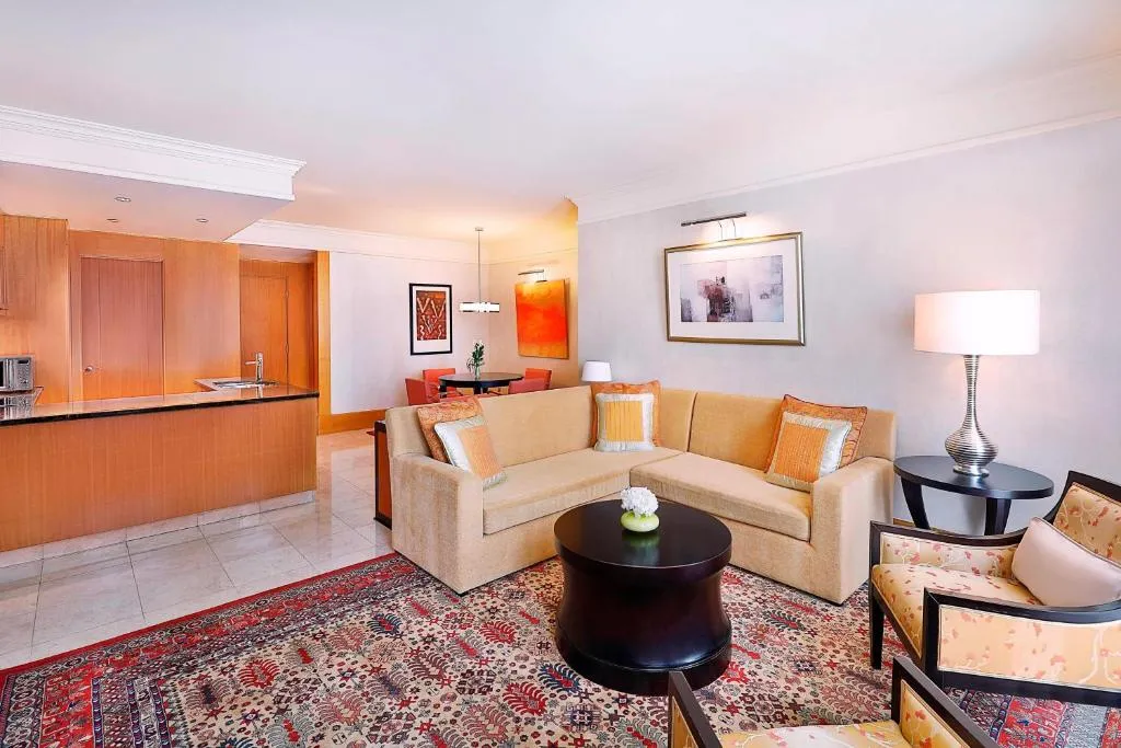 Ritz Carlton Residences DIFC Downtown Dubai Wohnbereich
