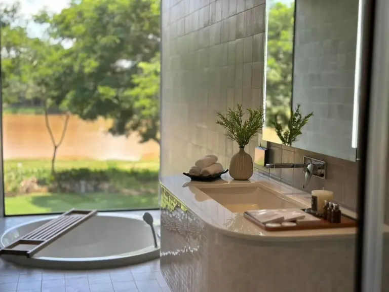 Salle de bains de Riva Vista Riverfront Resort Chiang Rai