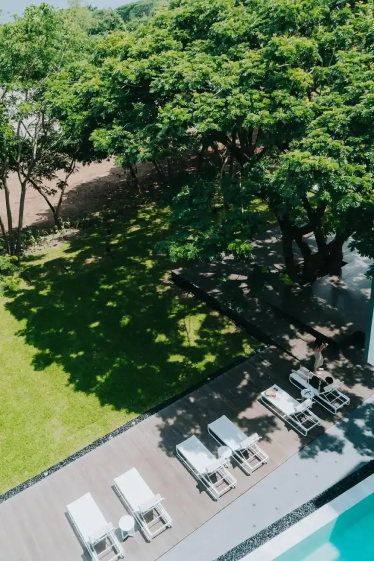 Vue sur le jardin de Riva Vista Riverfront Resort Chiang Rai