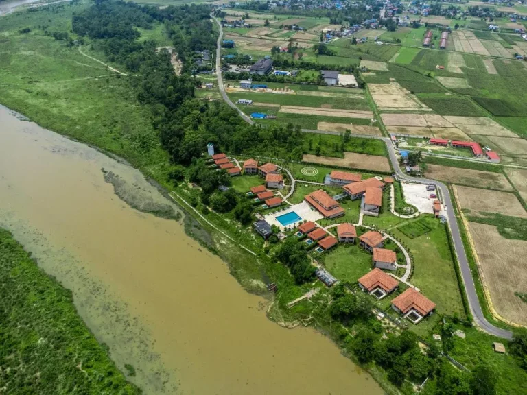 Vista Aérea de River Bank Jungle Resort, Chitwan