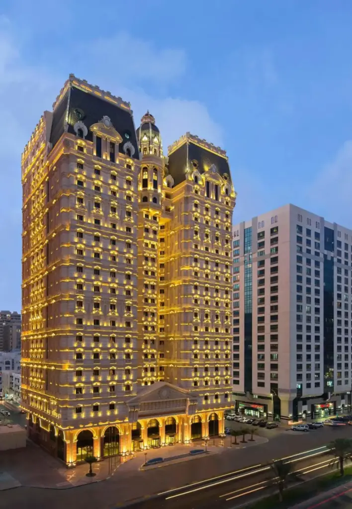 Royal Rose Hotel Abu Dhabi, Curio Collection by Hilton