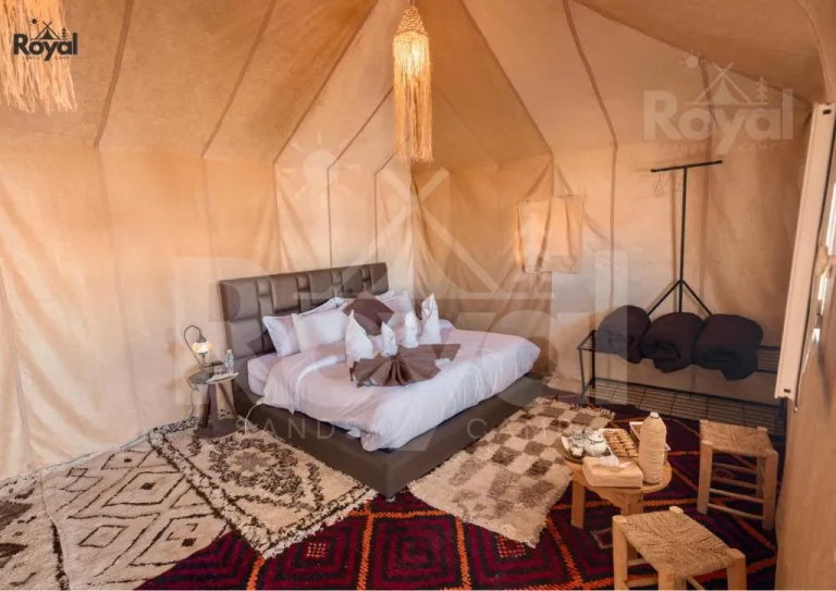 Gemütliche Zelt-Ausstattung im Royal Sands Camp in Merzouga