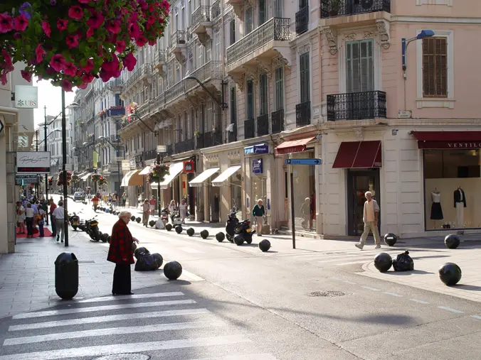 Rue d'Antibes