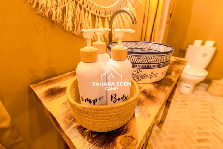 Servicios de baño en Sahara Eden Camp