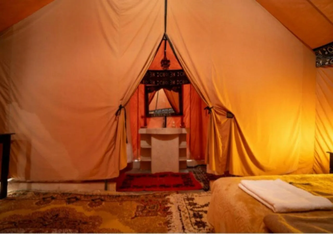 Sahara Luxury Camp - Tente luxueuse avec équipements