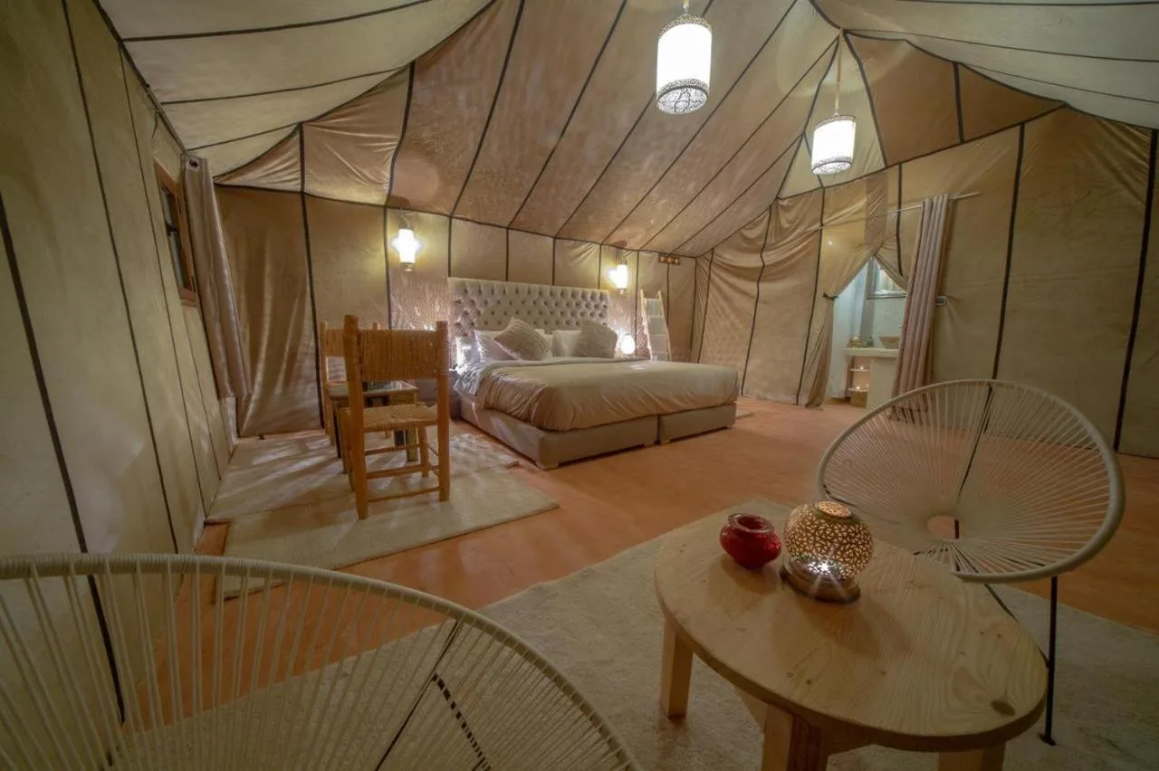 Habitación deluxe en tienda en Sahara Zen Luxury Camp