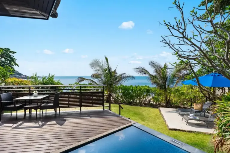 Terrassenblick mit Meer bei SAii Koh Samui Villas