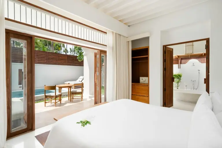 Vue d’ensemble de l’intérieur d’une villa au SALA Samui Choengmon Beach Resort