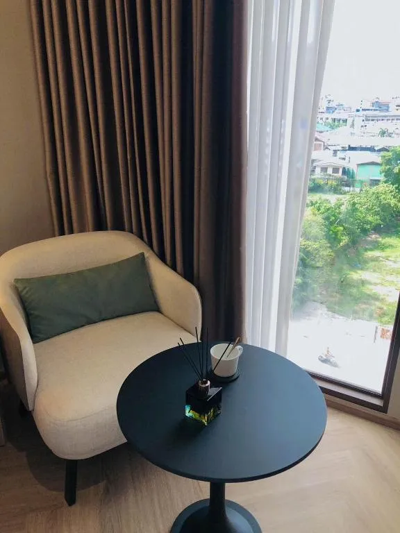 Gemütlicher Sitzbereich im Samsara Hotel Pattaya