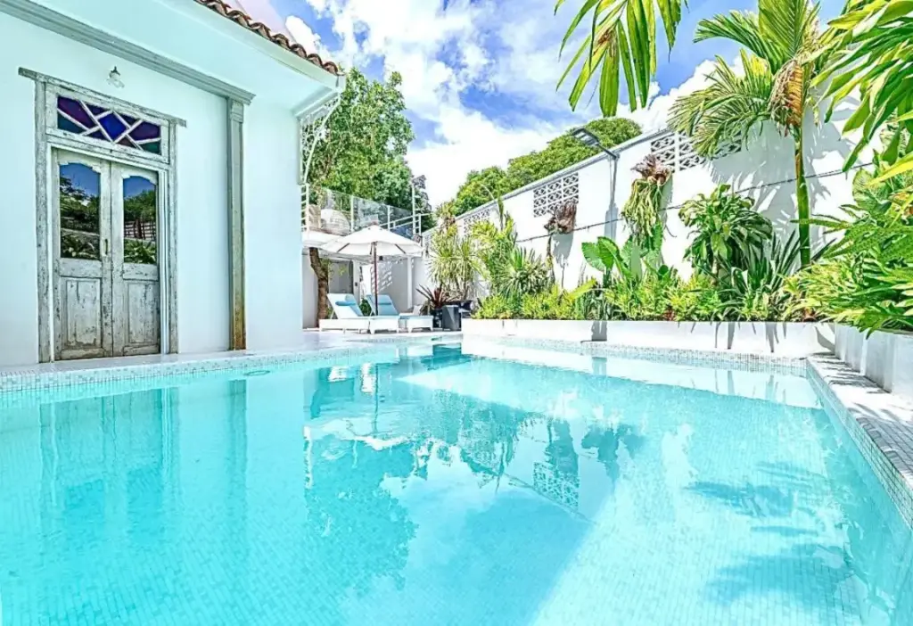 Santitham Pool Villa I 5 Chambres I accessible à pied I Villa entière I Ménage quotidien
