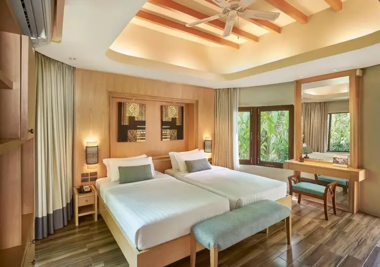 Twin Bed Room