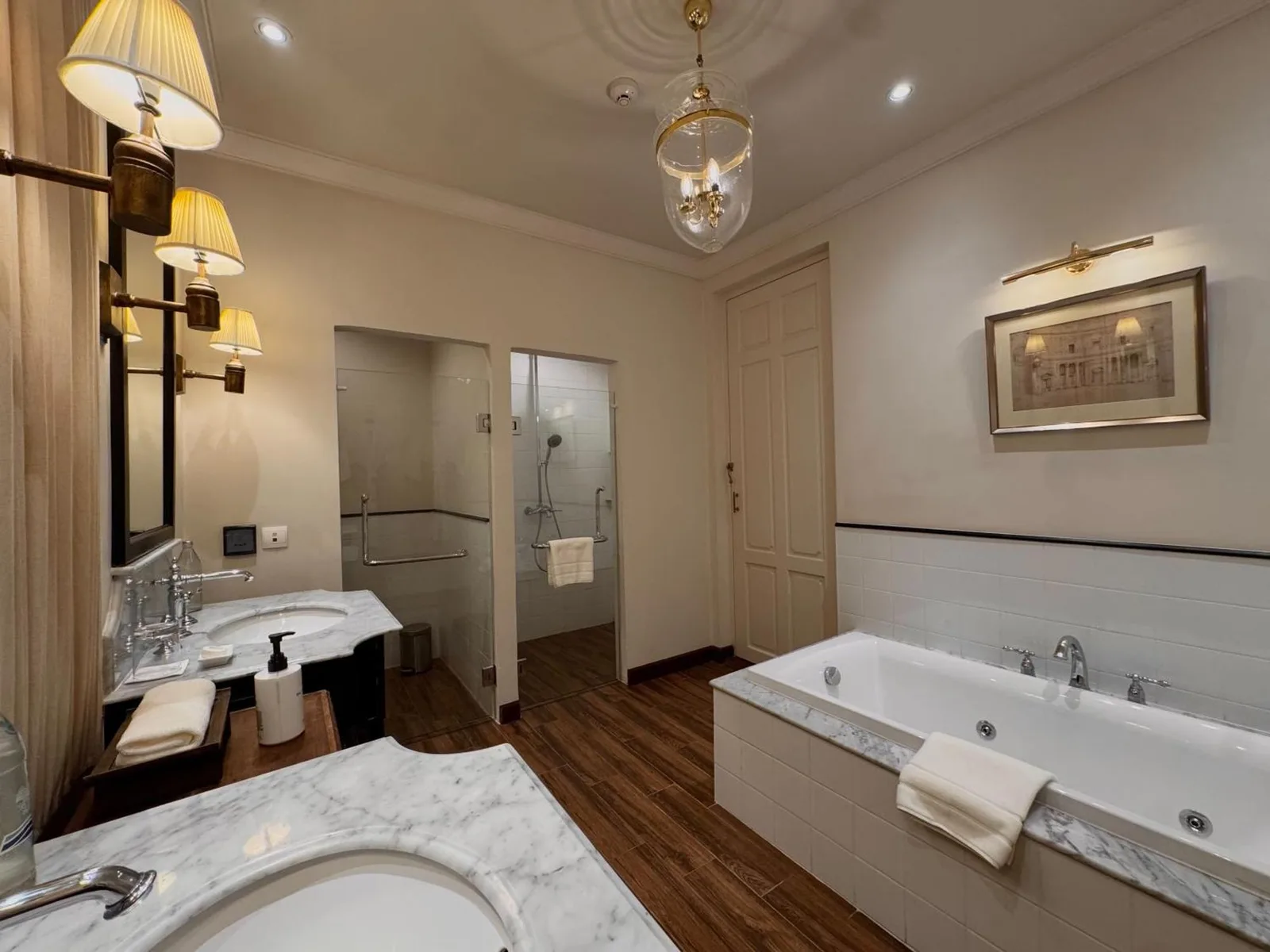 Luxurious bathroom in Sela Chiangmai hotel