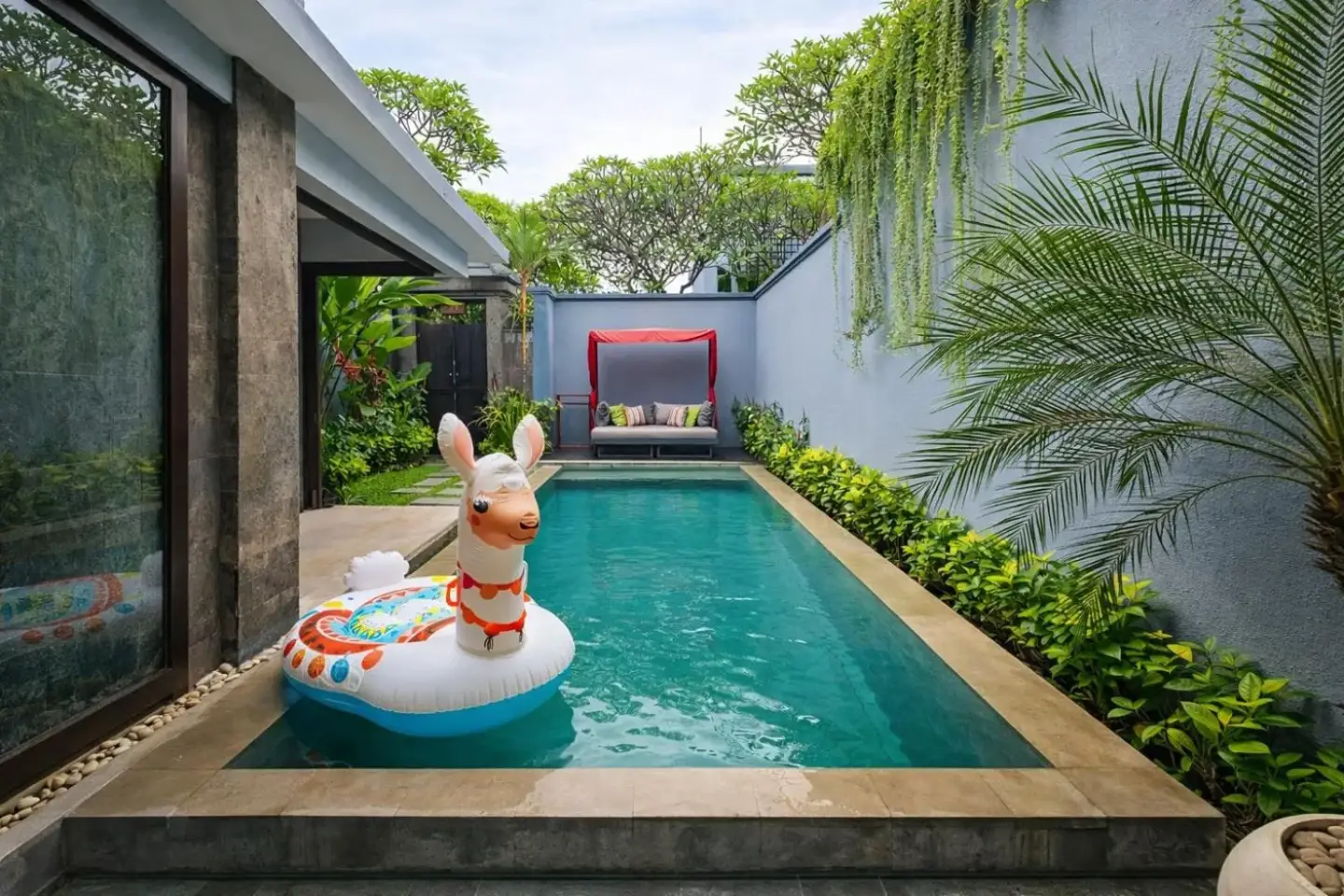 Seminyak Icon - by Karaniya Experience - CHSE certified, en Seminyak