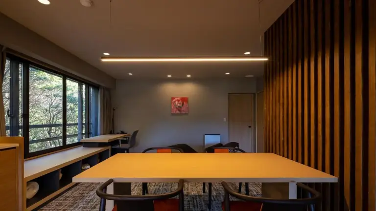 Dining table with natural view in Sengokubara COCON hotel